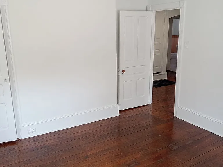 1000 S Broad St — Photo 25