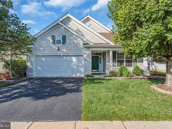 21 Jonahs Pond Ln, Barnegat, NJ 08005