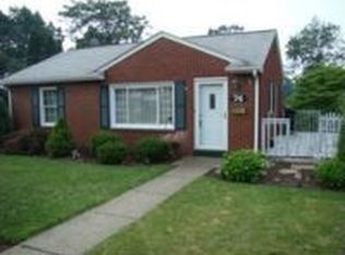 74 Valleyview Dr, Ambridge, PA