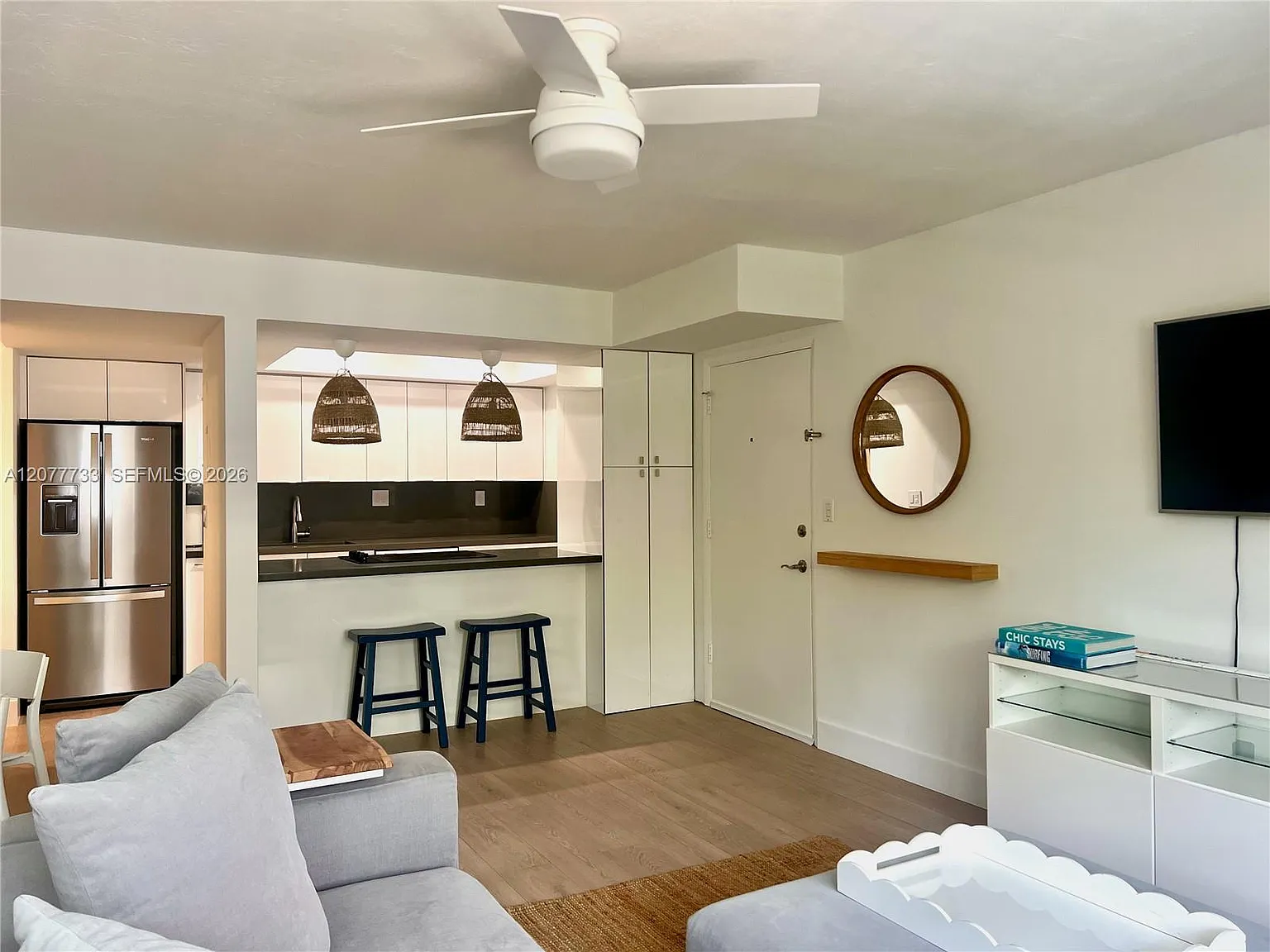 Indies Condo — Photo 1