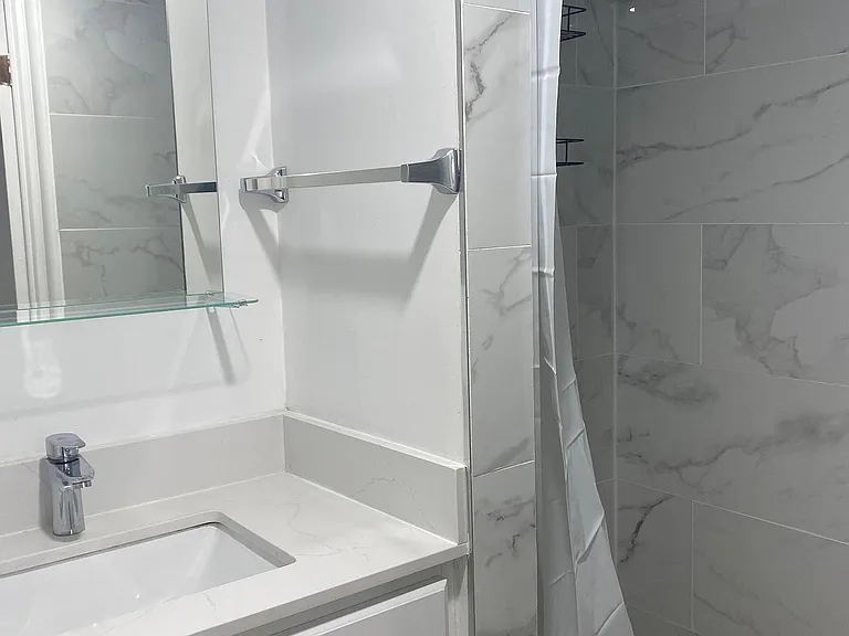 169 Westmount Ave #BASEMENT — Photo 11