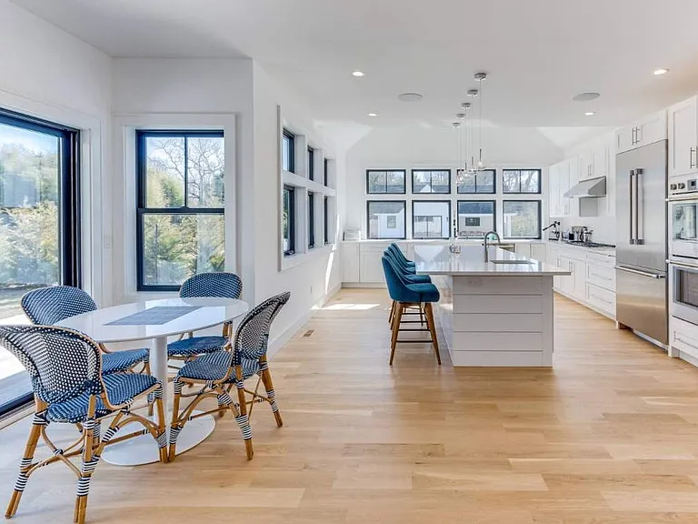 13 Brander Pkwy — Photo 11