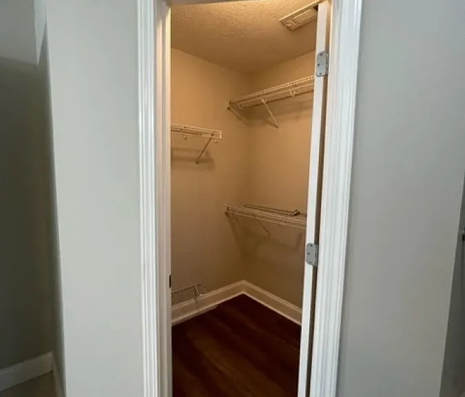 107 Armadale Dr — Photo 17