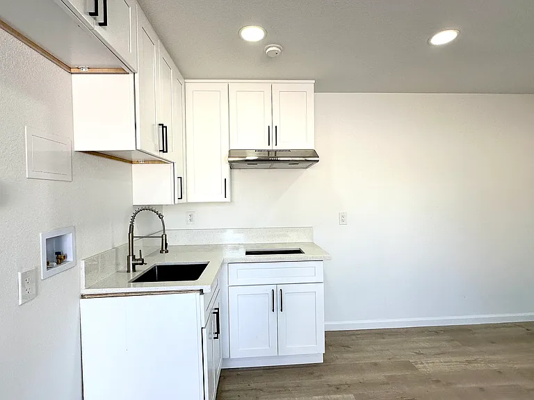 13936 Pelton Ave #4 — Photo 3