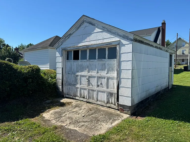 205 Martzville Rd — Photo 10