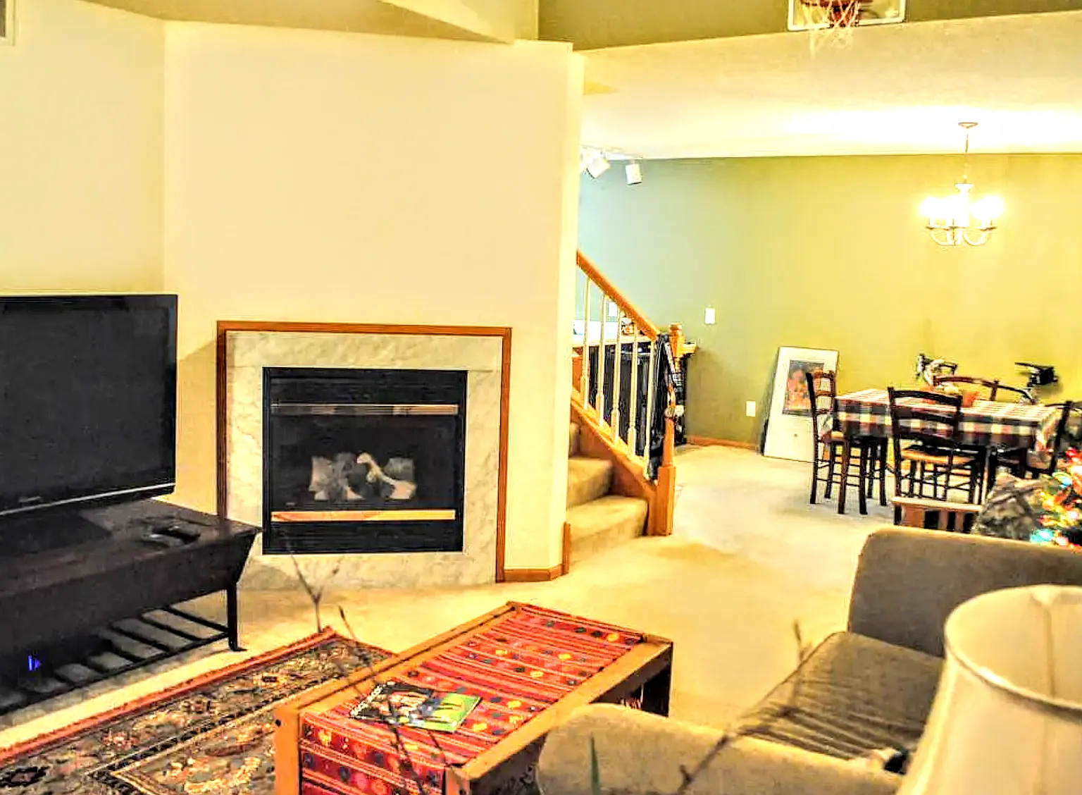 2 bed, 1.5 bath, 1580 sqft, $1,900 — Photo 2