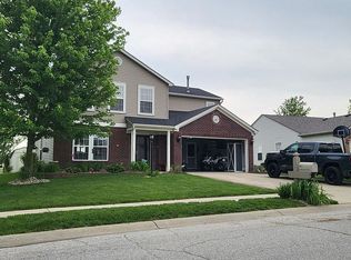 581 Paddlebrook Dr, Danville, IN 46122