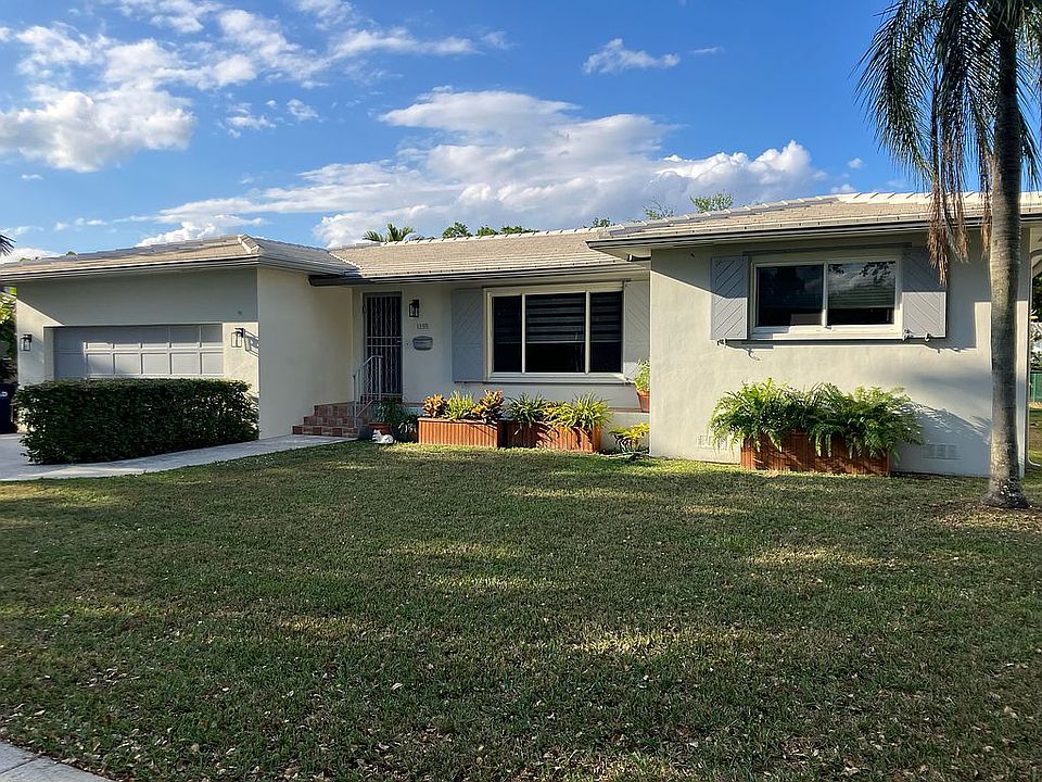 1st image of 1155 Meadowlark Ave
