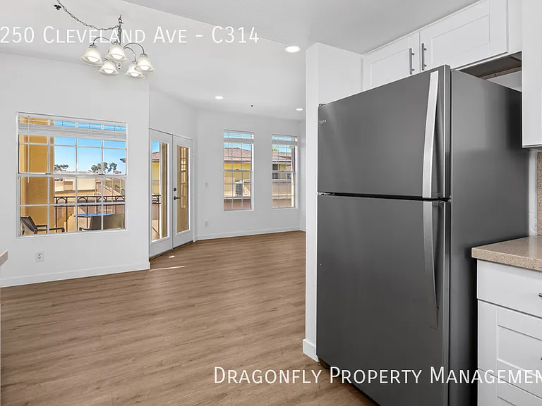 1250 Cleveland Ave #C314 — Photo 9