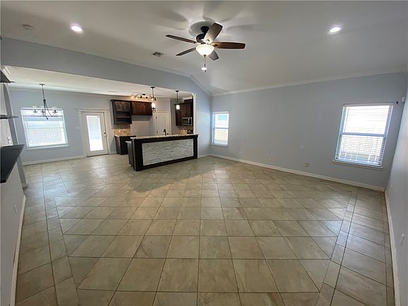 5th image of 3837 Woodhouse Ln