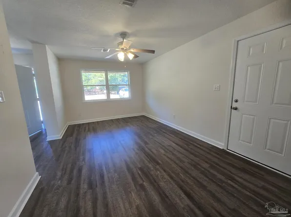 517 Chaseville St #517, Pensacola, FL 32507