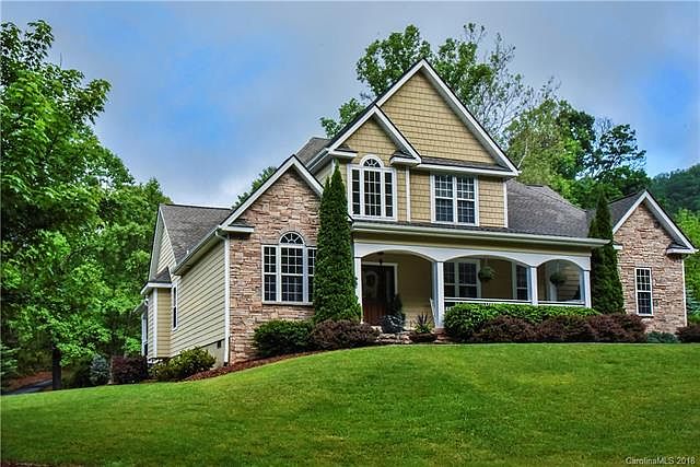 1st image of 118 Twin Courts Dr