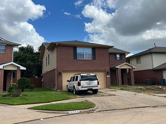 3rd image of 13518 Amber Lodge Ln