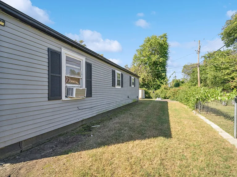 4218 S Rockford Ave #B — Photo 15