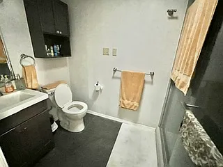 1005 E Baltimore Dr #2 — Photo 2