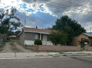 123 46th St SW, Albuquerque, NM 87105