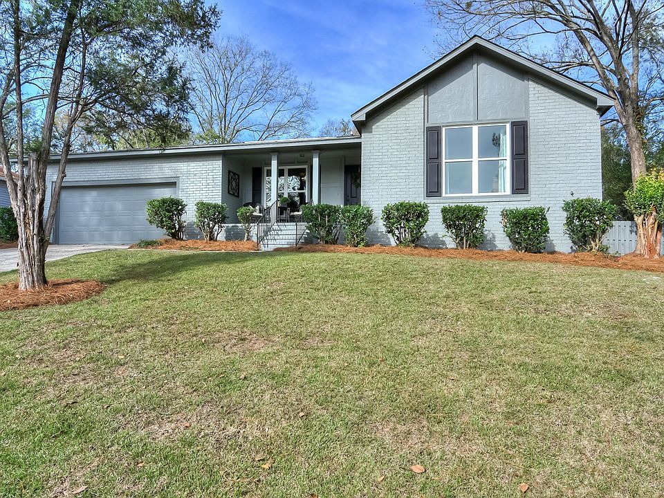 1st image of 1129 Brookwood Dr