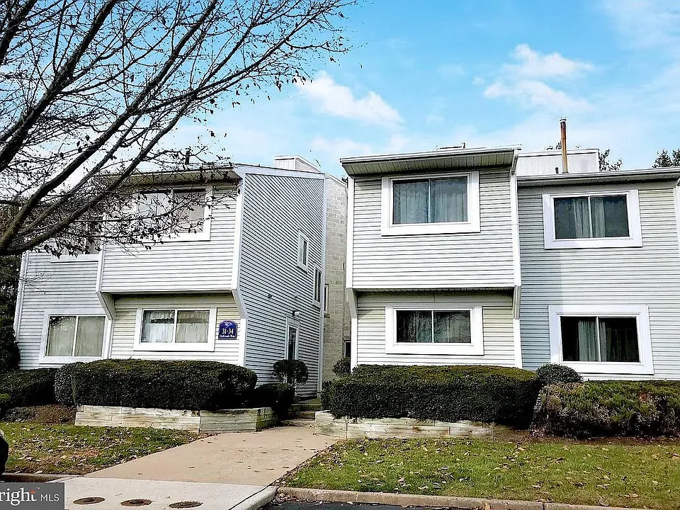 31 Hillcroft Way