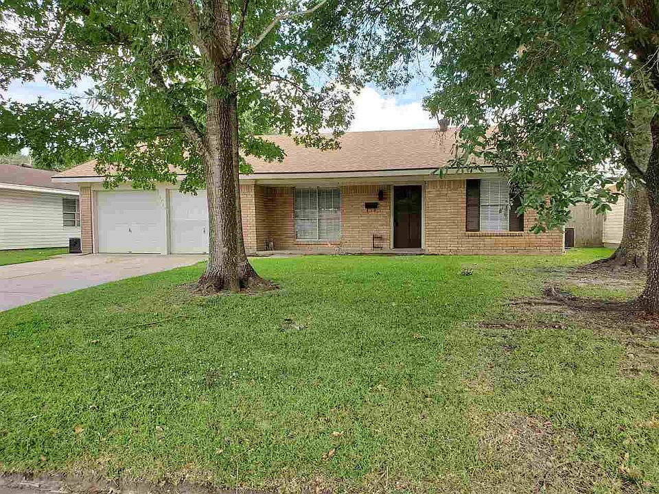 1st image of 8715 Overhill Ln