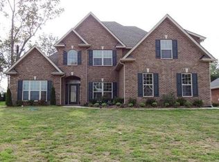 725 Twin View Dr, Murfreesboro, TN 37128