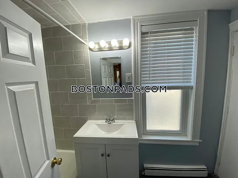 24 Farrington Ave #2 — Photo 8