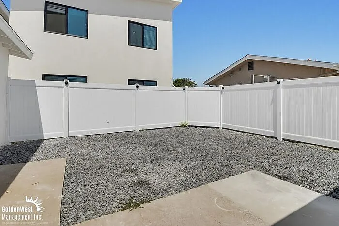 4822 Doliva Dr — Photo 20