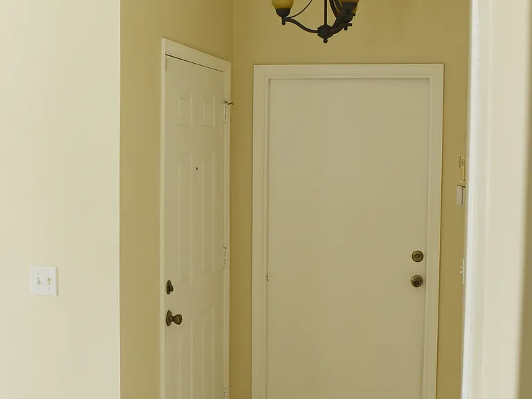 House/Garage Entry V2
