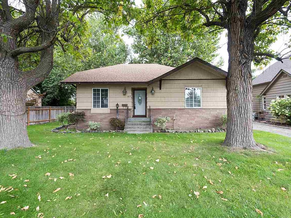 1st image of 619 W Kennewick Ave
