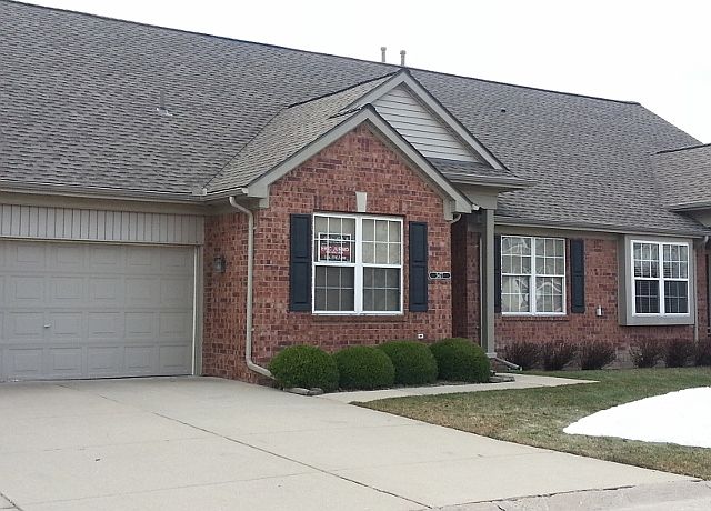 1st image of 5477 Victory Cir