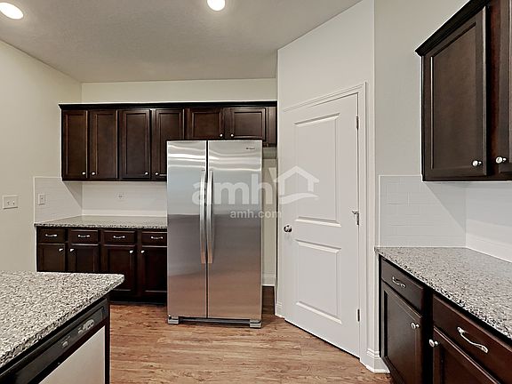 3rd image of 2968 Hill Valley Ln