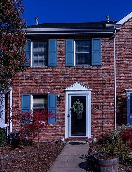 1802 Timberidge Dr photo 1