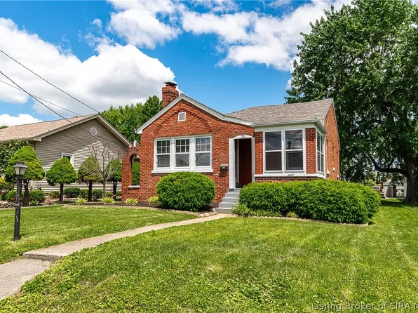 126 Allhands Avenue, Sellersburg, IN 47172