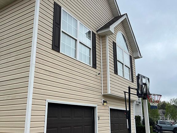 4th image of 11811 Registry Blvd