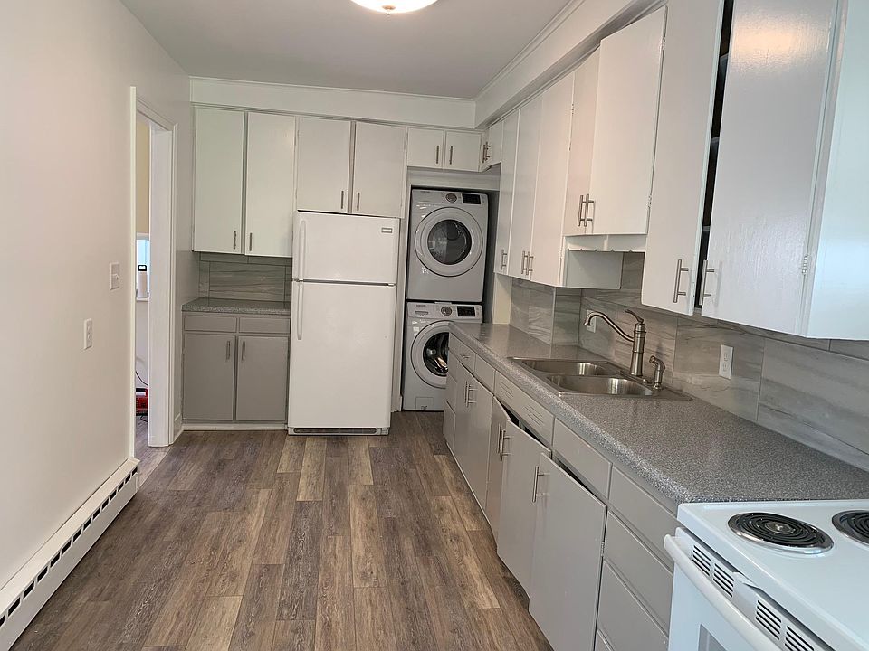 1st image of 23 Spencer Ave #23