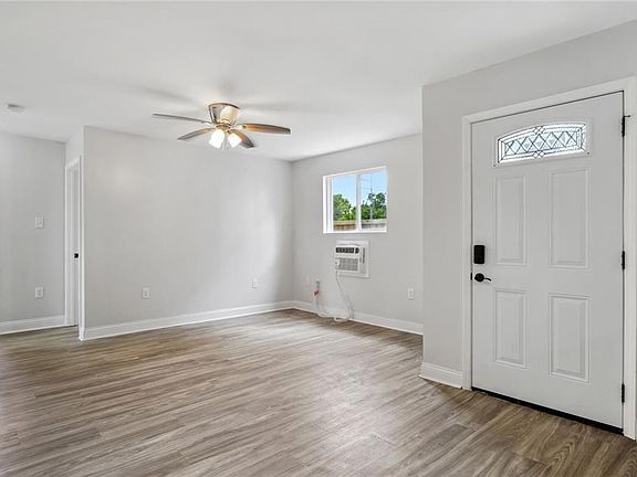 2nd image of 1318 S Salcedo St #102