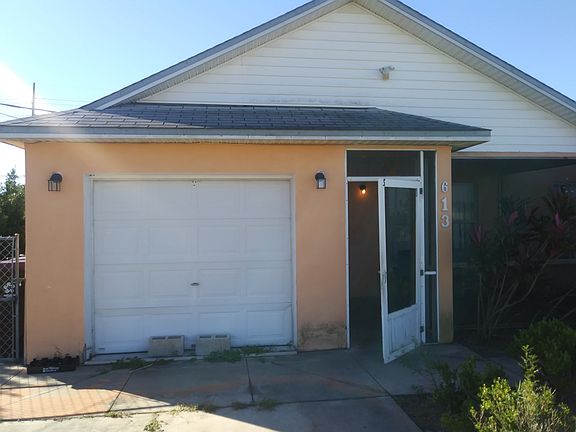 2nd image of 613 SE 2nd St