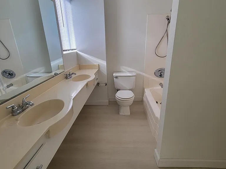 4475 Anne Sladon St — Photo 15