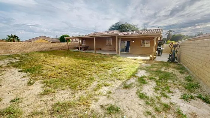 84268 Miramar Ct — Photo 2