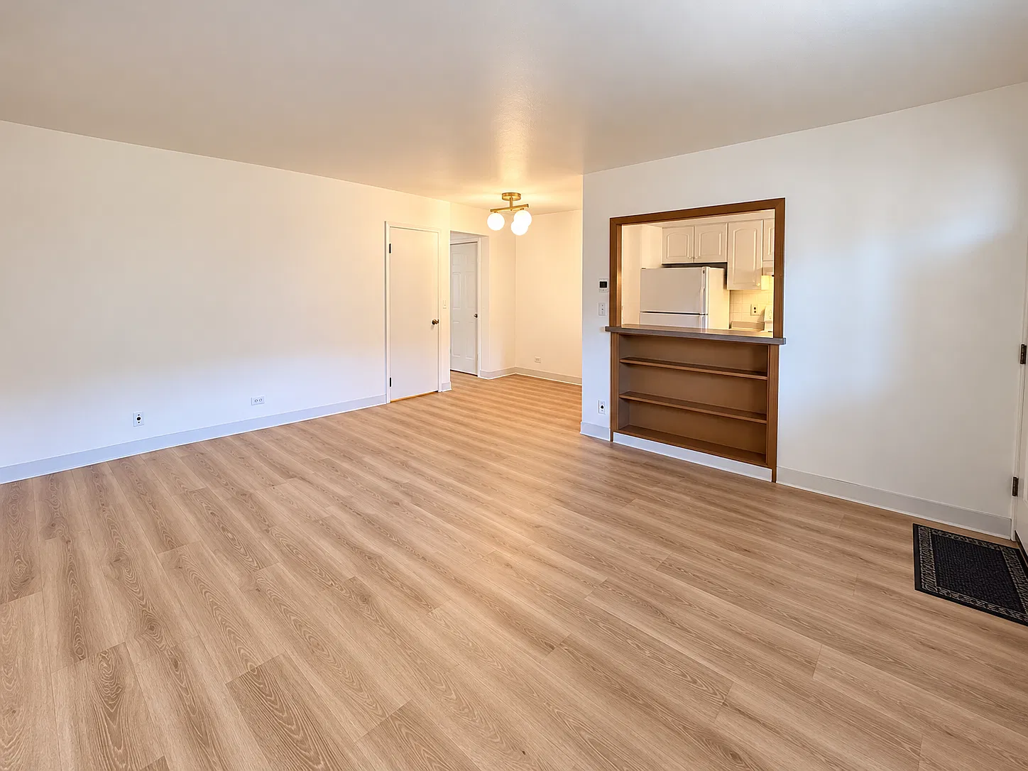 1 bed, 700 sqft, $1,600 — Photo 3