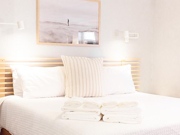 Master bedroom with king sized, highly rated 12" Zinus memory foam mattress