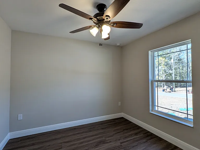 754 W Deacon Pl — Photo 9