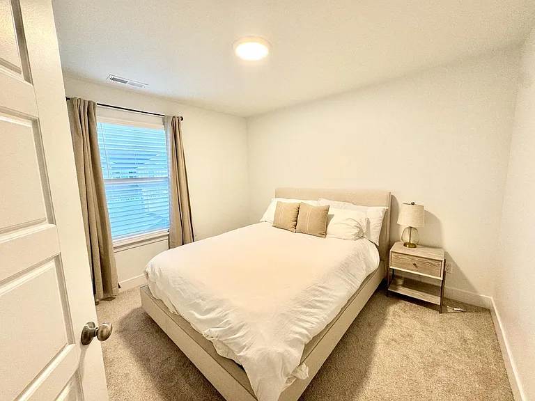 3746 W Big Horn Dr #4 — Photo 9