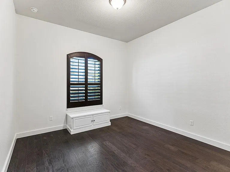 2604 Lou Hollow Pl — Photo 24