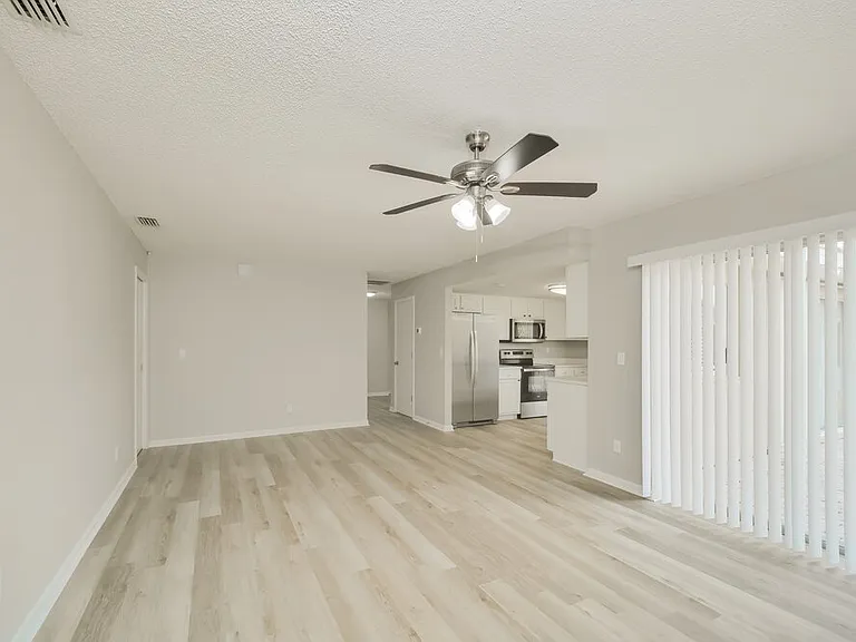 4336 Country Club Blvd — Photo 8