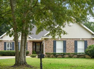 2565 Rue Palafox, Biloxi, MS 39531