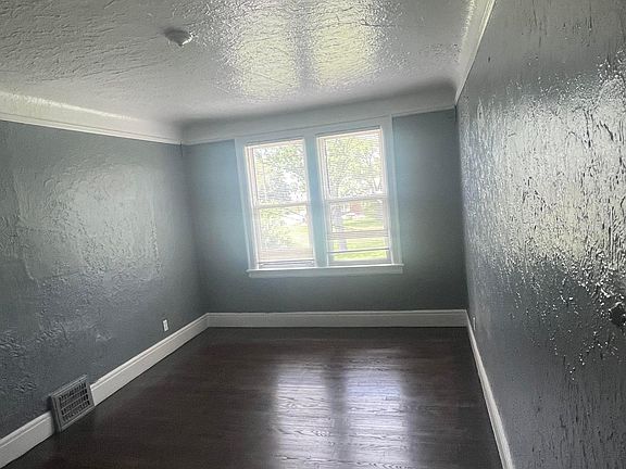 4th image of 13910 Littlefield St #8