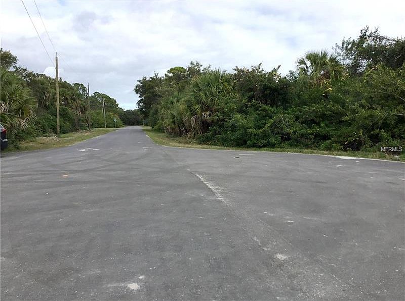 2nd image of 208 Sesame Rd W