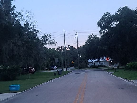4th image of 120 Green Dr
