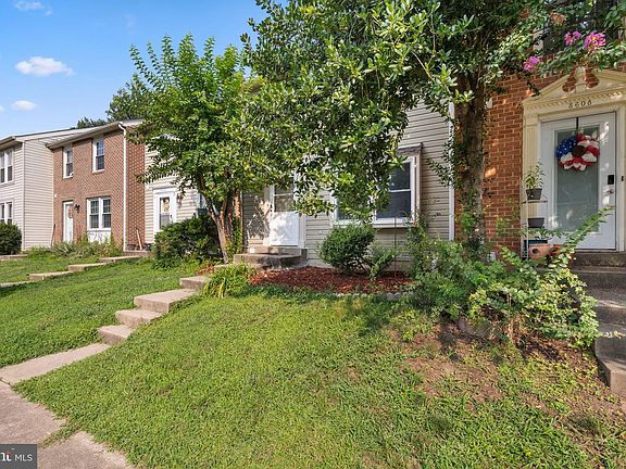 2nd image of 3610 Wharf Ln