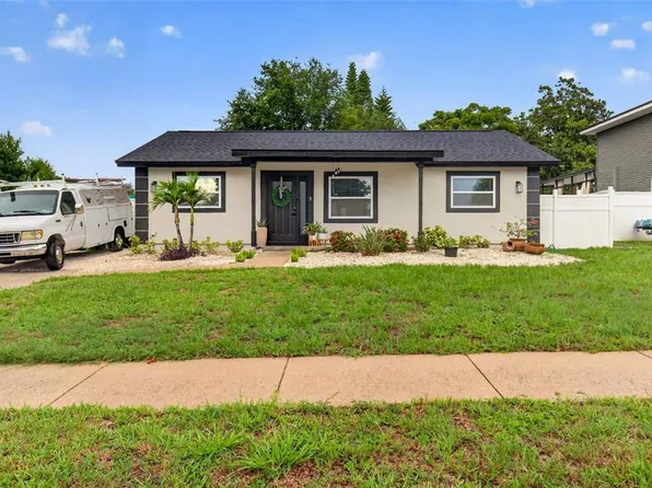 1435 Burning Tree Rd, Tarpon Springs, FL 34689